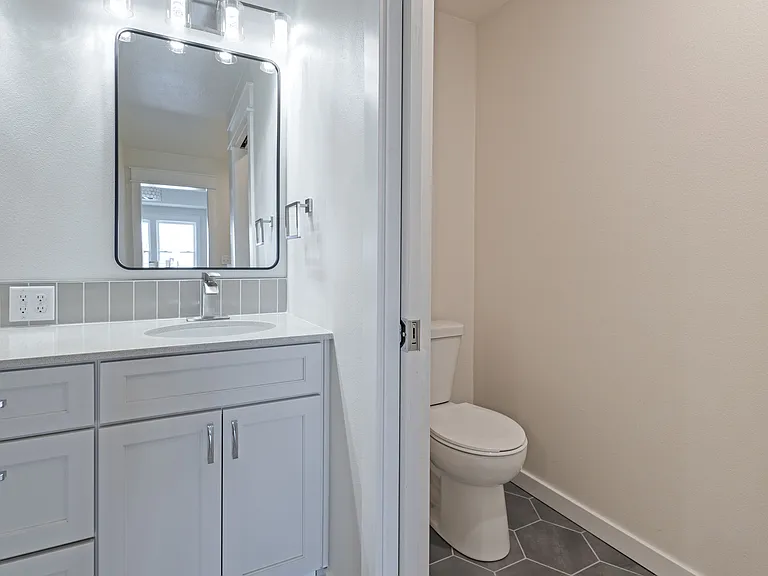 13636 Redwood Way NW — Photo 23