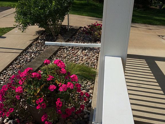 Easy maintenance landscaping