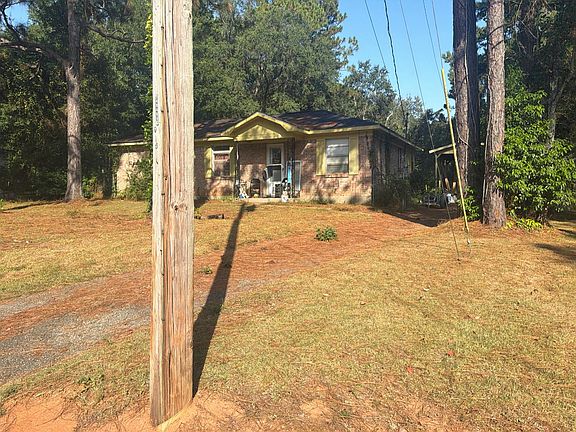 2nd image of 713 Cedar Dr