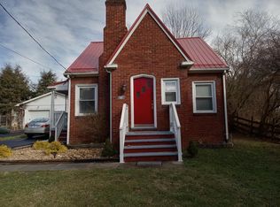 233 Staley St, Marion, VA 24354