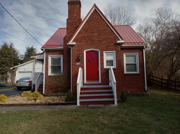 233 Staley St, Marion, VA 24354