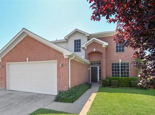 7808 Briarstone Ct, Fort Worth, TX 76112