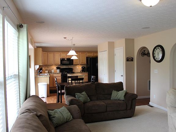 4th image of 342 Molise Cir