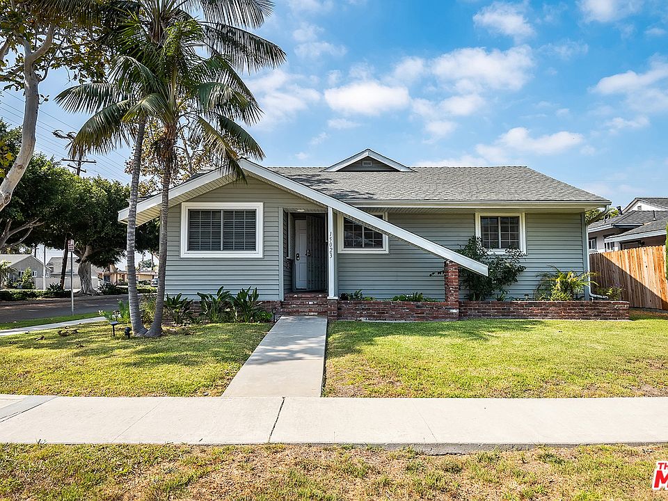 1st image of 15023 Cordary Ave