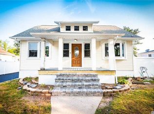 5 John St, Bay Shore, NY 11706