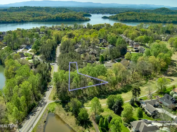 132 Geya Cir, Loudon, TN 37774