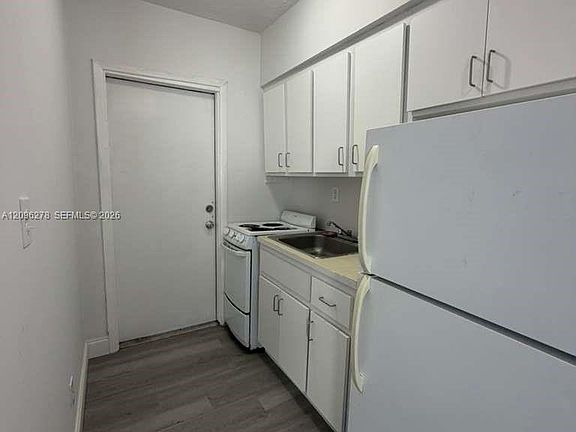 4th image of 1642 SW 7th St #5