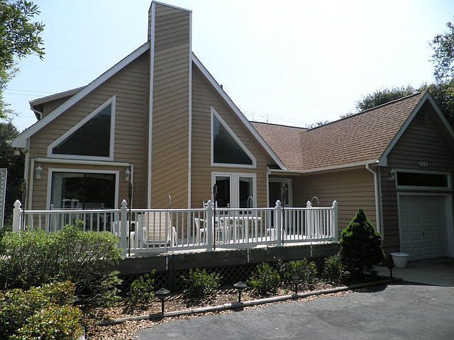 1st image of 611 Westport Woods Dr