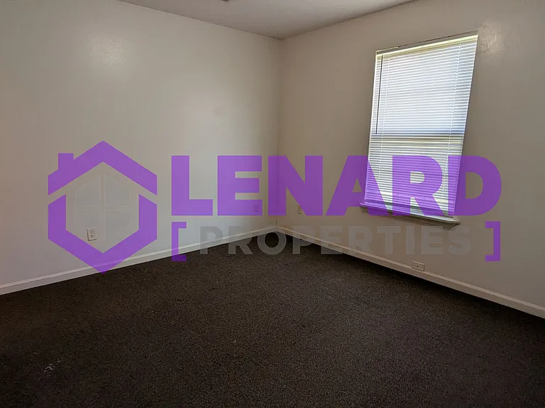620 W Morgan St — Photo 5