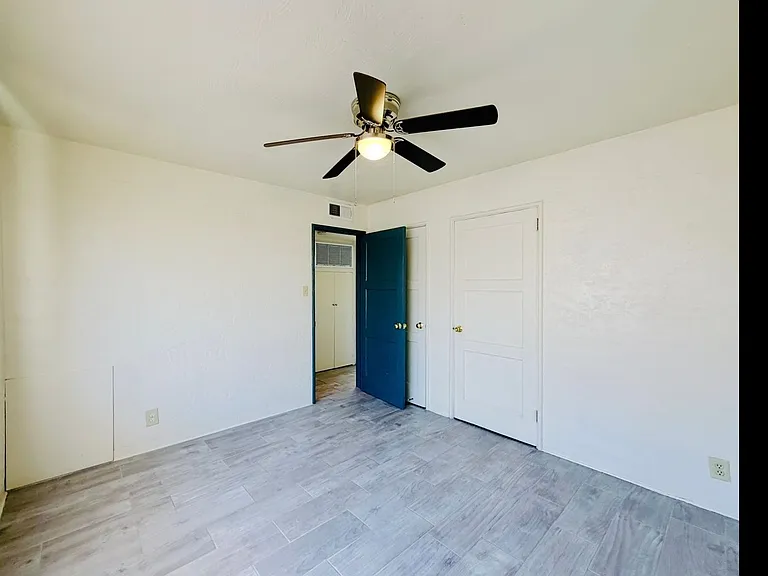1 Bedroom Cottage Style Homes! — Photo 13