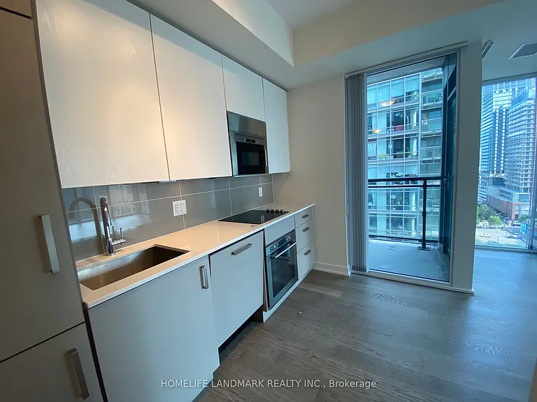 17 Dundonald St #1309 — Photo 3