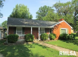 15 Turner Rd, Jacksonville, IL 62650