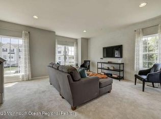 39 Iron Gate Rd, Sicklerville, NJ 08081