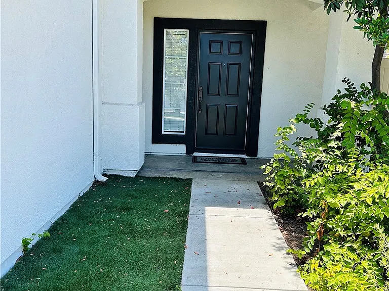 32561 Del Zura — Photo 2
