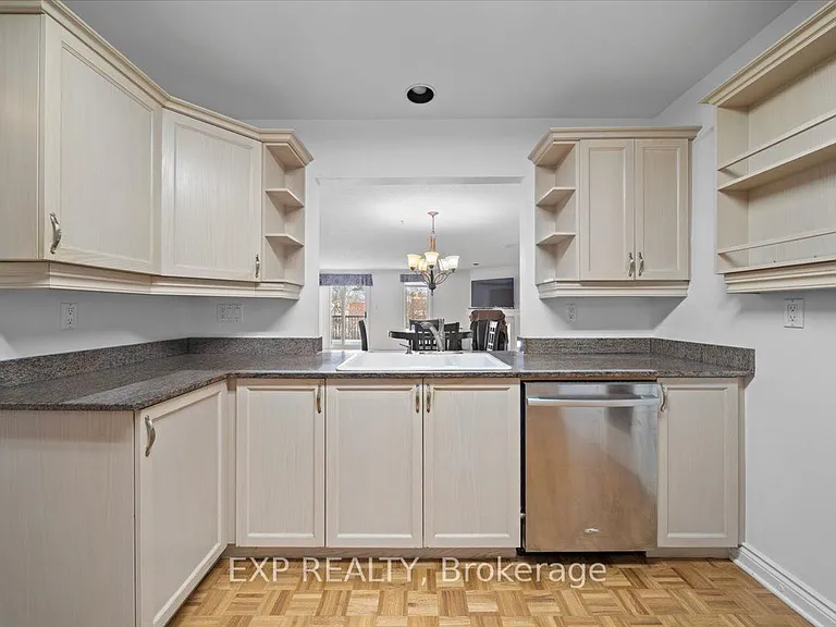 469 Church St #18 — Photo 6