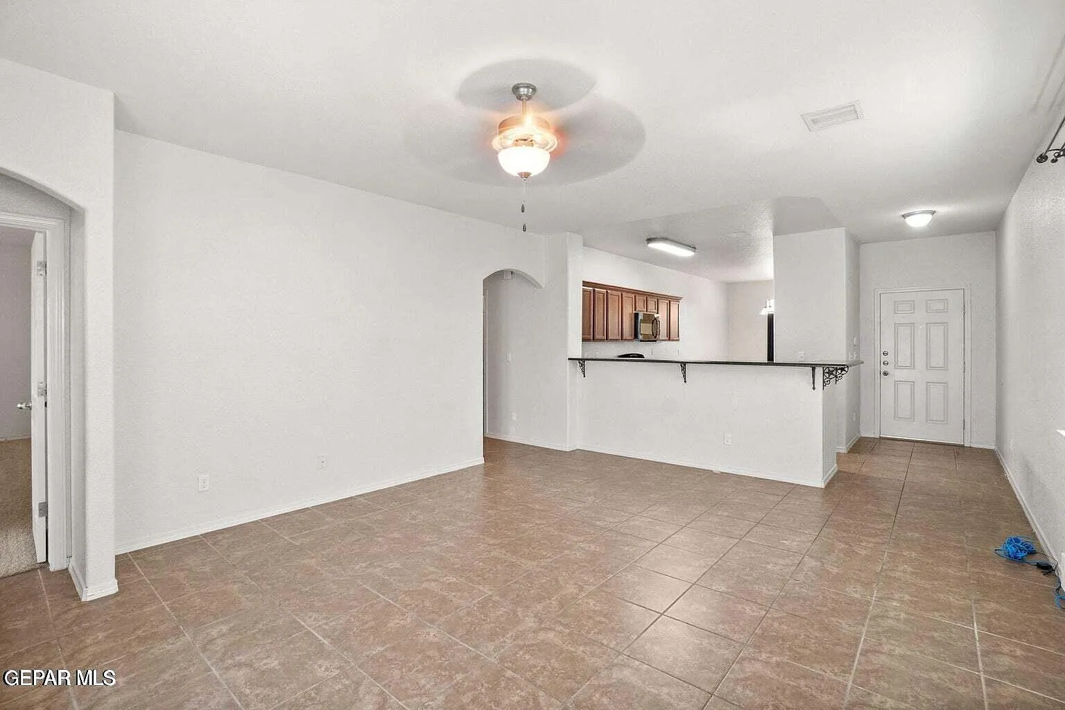 3 bed, 2.0 bath, 1392 sqft, $1,545 — Photo 4