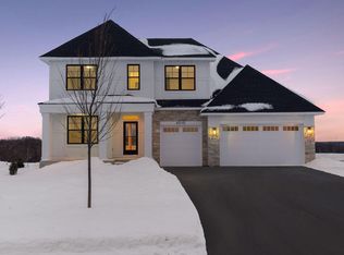 4616 Meadowview Ln, Excelsior, MN 55331