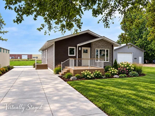 205 Wadaloup St, Beaman, IA 50609