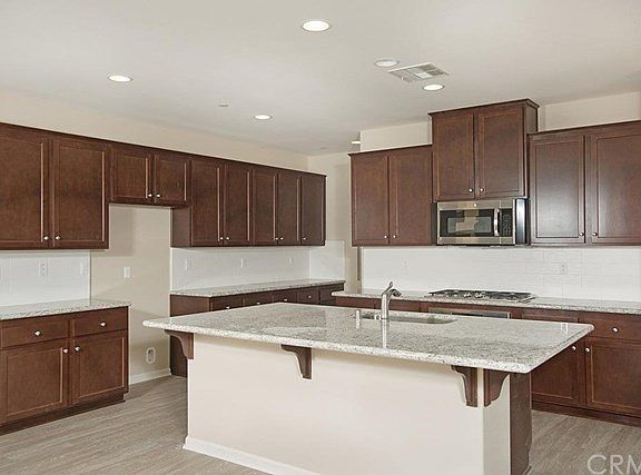 2nd image of 36400 Lantana Ct