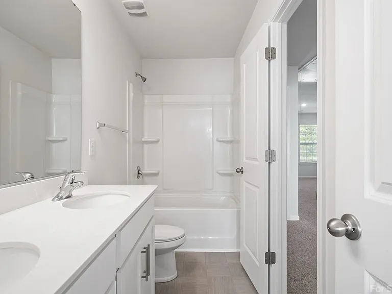 2132 Highland Knoll Dr — Photo 34