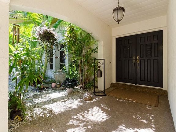 2nd image of 1005 Indian Hills Ct