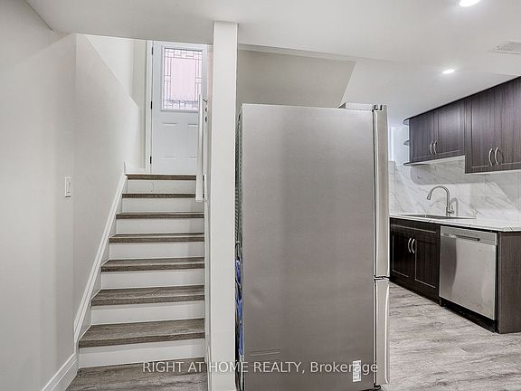 4th image of 37 Brockman Cres #Basement