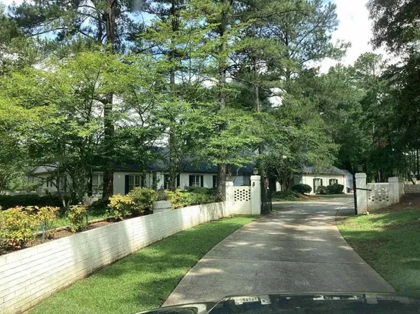 509 N Pine Hill Rd, Griffin, GA 30223