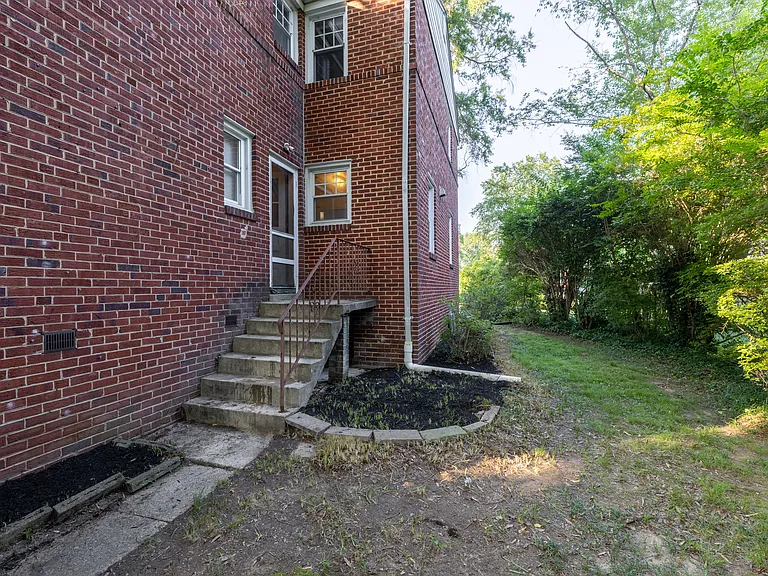 4603 Guilford Pl — Photo 35