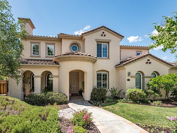 2nd image of 5315 Laurel Canyon Dr