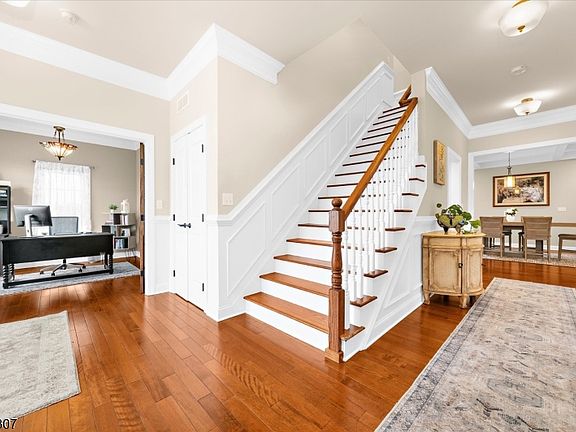 3rd image of 313 Ridge Rd