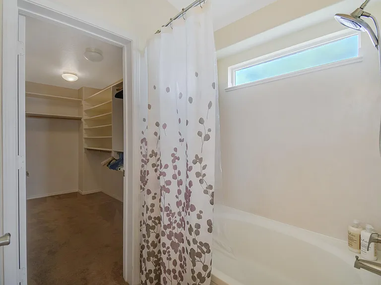 8627 Eagle Creek Dr NE — Photo 22