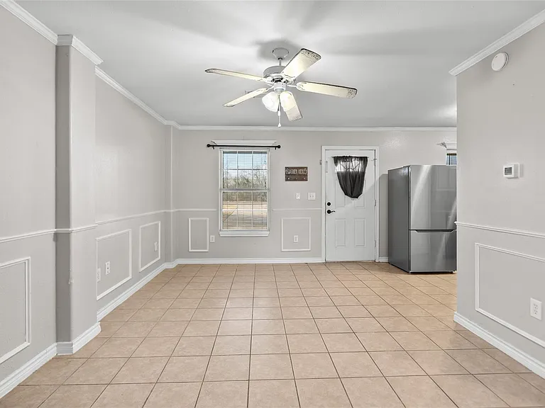 7900 Tri City Beach Rd #B — Photo 11