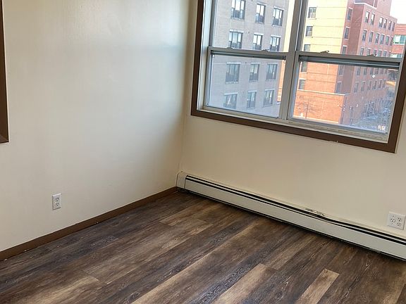 2nd image of 533 Vandalia Ave APT 3
