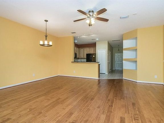 4th image of 2943 Girvan Dr