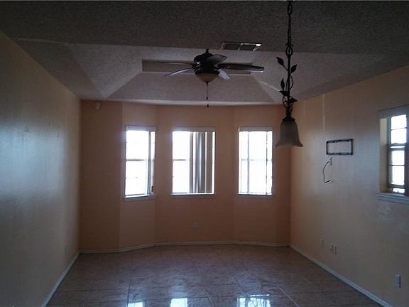 3rd image of 1804 Oasis Ave APT 305