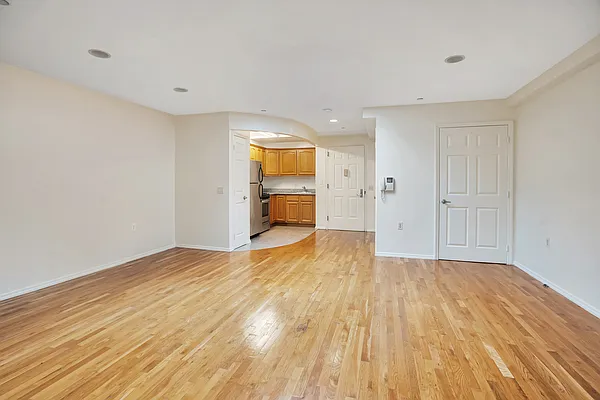 Rented by Douglas Elliman | media 22