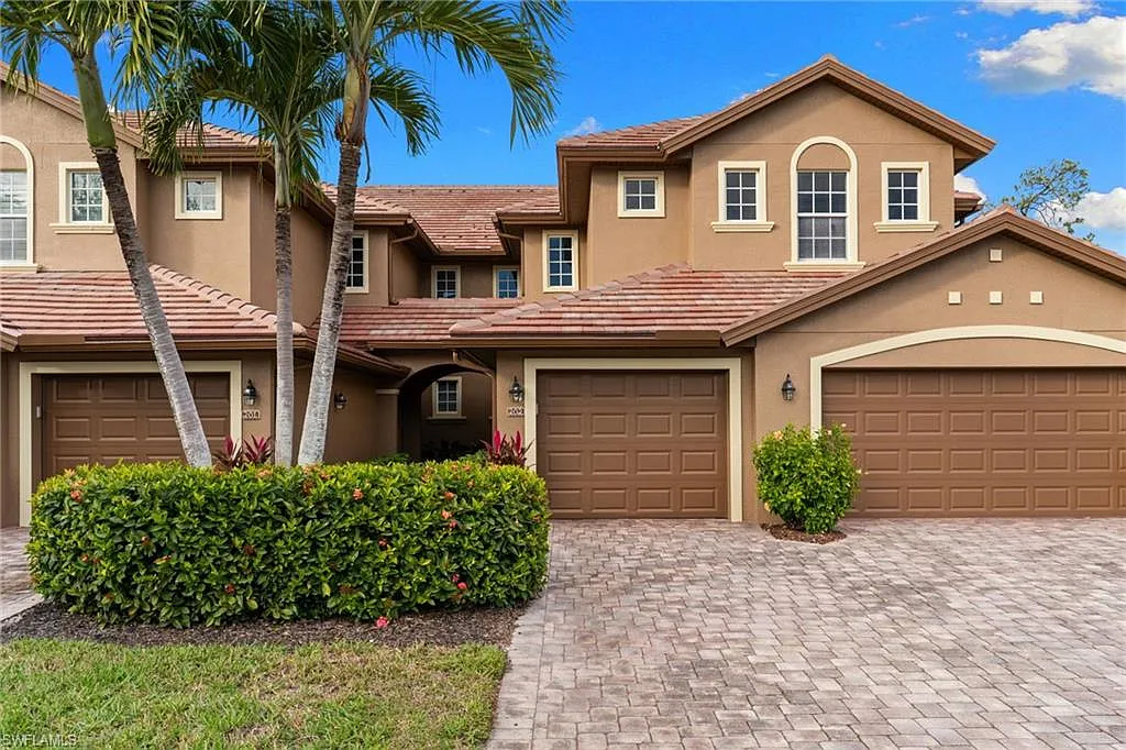 3 bed, 2.0 bath, 2040 sqft, $6,500 — Photo 1