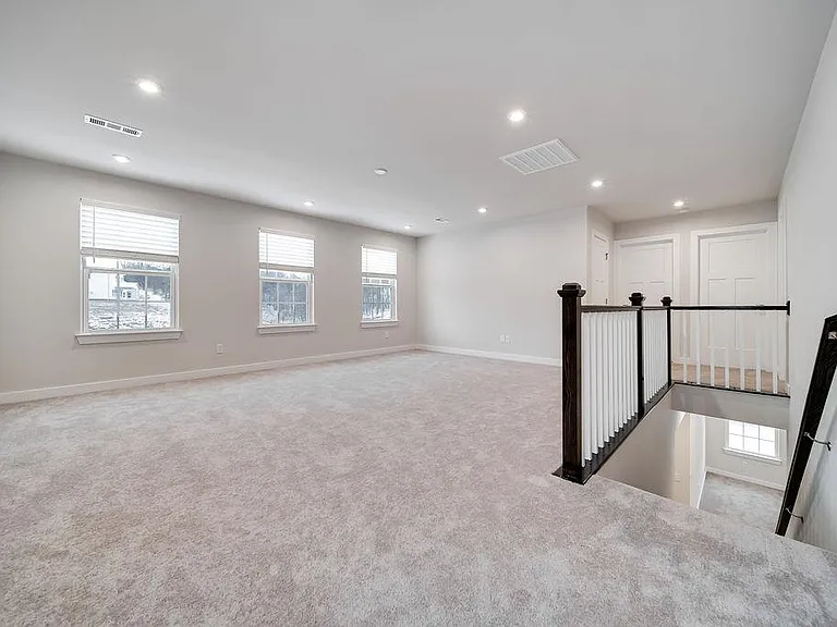 1124 Watermark Way — Photo 5