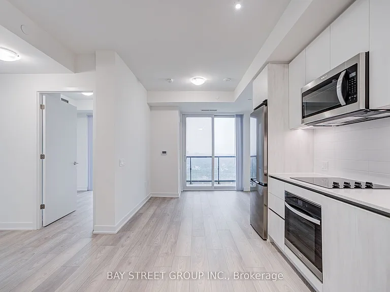 5858 Yonge St #2023 — Photo 12