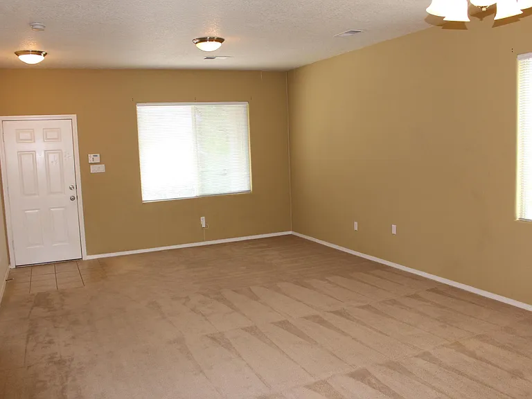 1829 Cortina Loop SE — Photo 6