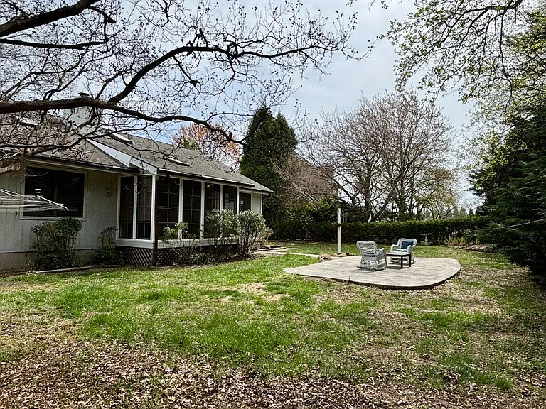 16 Colgate Dr — Photo 26
