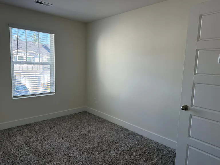 814 Thread Way — Photo 40