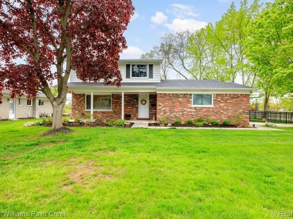 1195 Ashley Dr, Troy, MI 48085