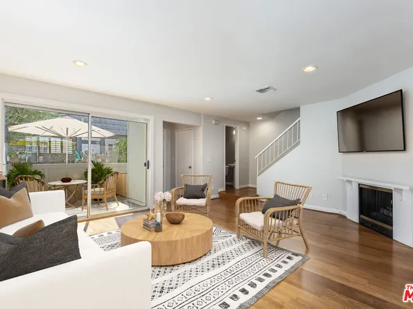18550 Hatteras St Unit 41, Tarzana, CA 91356