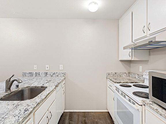5th image of 3017 S 224th St APT B