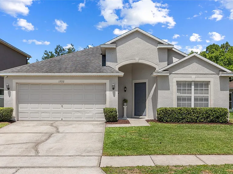 1722 Palmetto Pine Ln — Photo 1