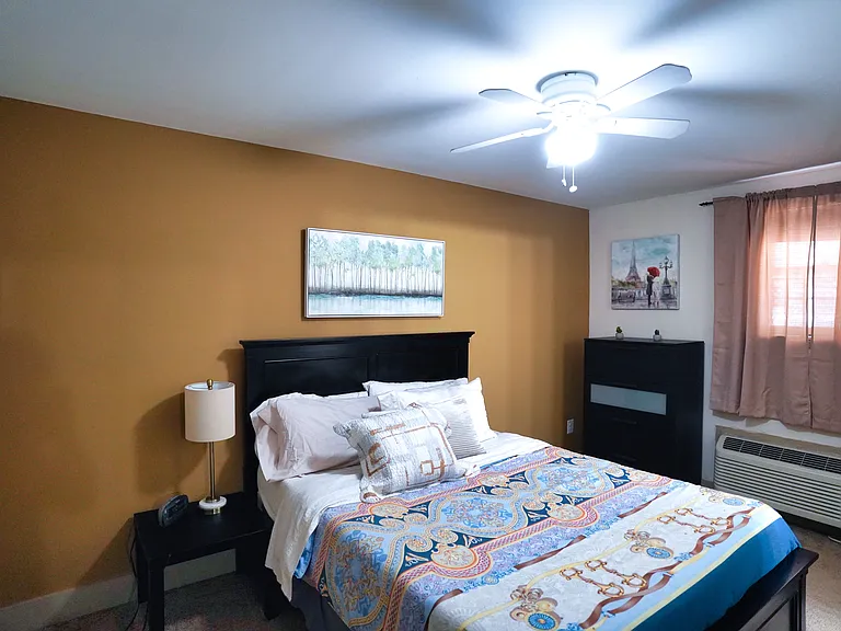 513 Park Ave #1 — Photo 5