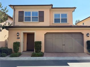 22 Oakfield, Irvine, CA 92620