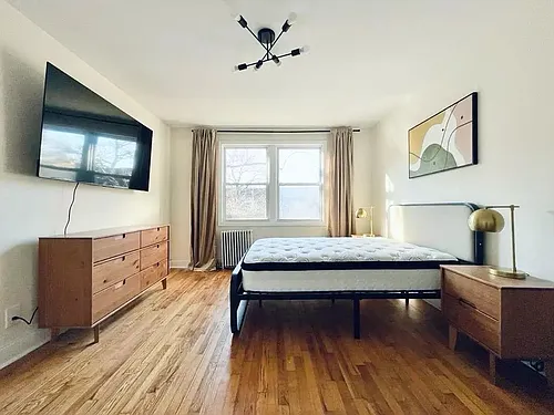 661 Brooklyn Ave #3 Photo 1