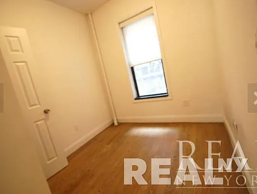 Rented by REAL New York | media 36